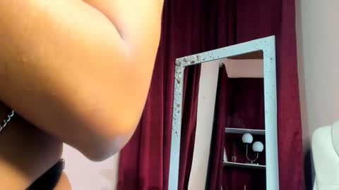 ZaraSolei online show from 10.11.25