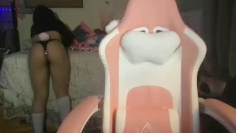 saraxcxo online show from 10.14.25