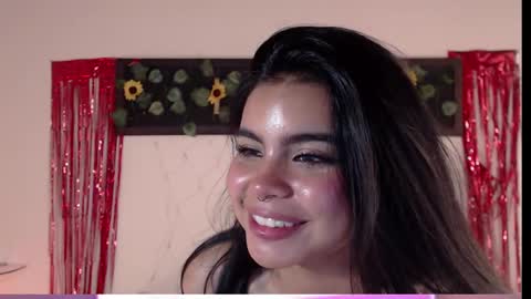 saray__jones online show from 02.14.25