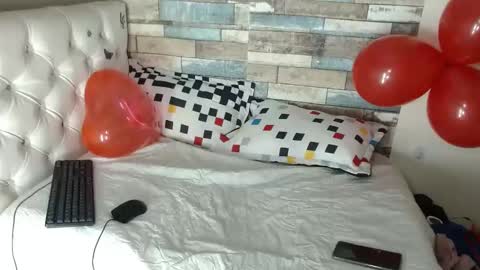 Snapshot of saray_hot202cl chatting on 02.19.25 saray_hot202cl online show from 02.19.25