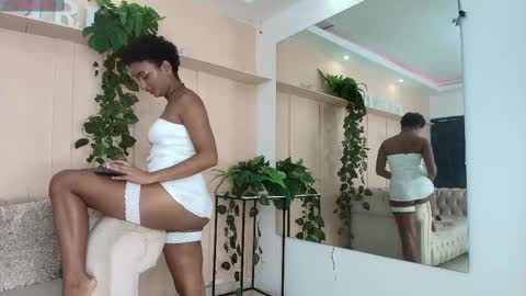 Saray Mardez online show from 02.14.25