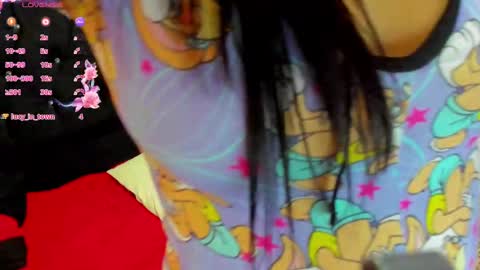 Snapshot of saraymoorex_ chatting on 02.16.25 Saray online show from 02.16.25