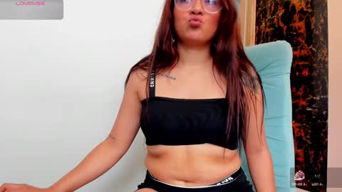 Saray online show from 09.18.25