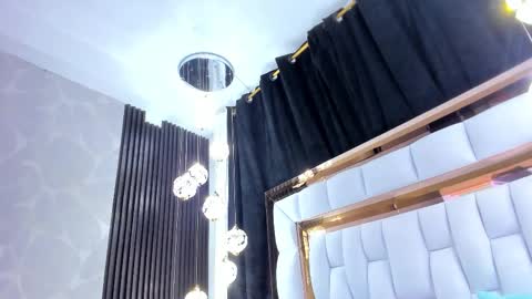 Saray online show from 10.17.25