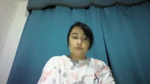Snapshot of sarayx chatting on 01.07.25 mery online show from 01.07.25