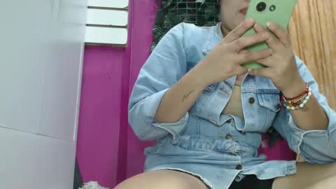 Snapshot of sarayx chatting on 03.01.25 mery online show from 03.01.25