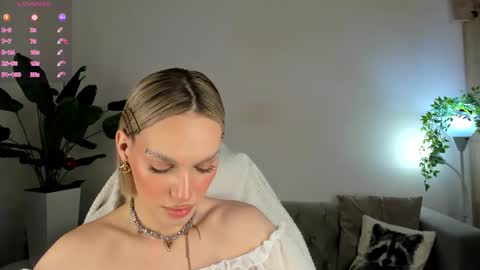 Your Selena 3 online show from 01.17.26