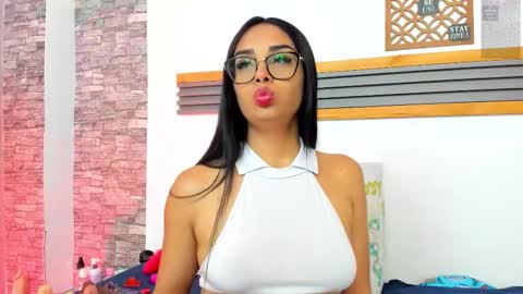 Snapshot of saritalove_ chatting on 01.17.26 Sara online show from 01.17.26