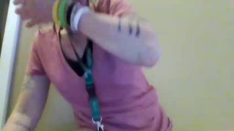Snapshot of sarlynn chatting on 01.19.25 sarlynn online show from 01.19.25