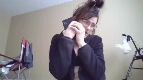 Snapshot of sarlynn chatting on 02.03.25 sarlynn online show from 02.03.25
