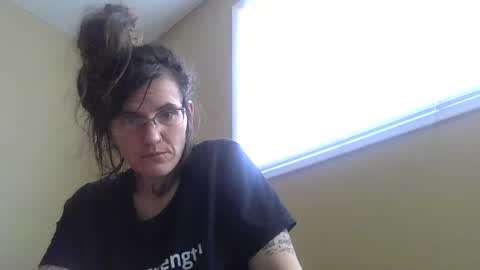 Snapshot of sarlynn chatting on 02.26.25 sarlynn online show from 02.26.25