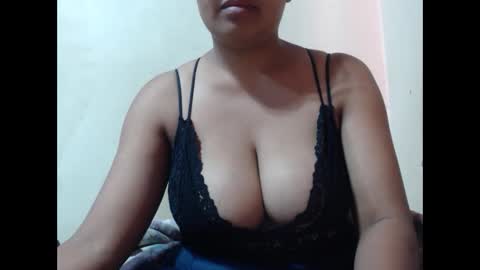 saronette online show from 10.02.25