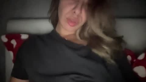 Sarrah online show from 10.31.25