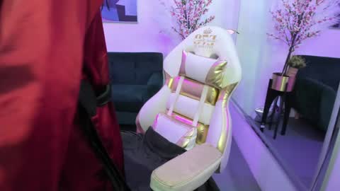 Sasha online show from 12.13.24