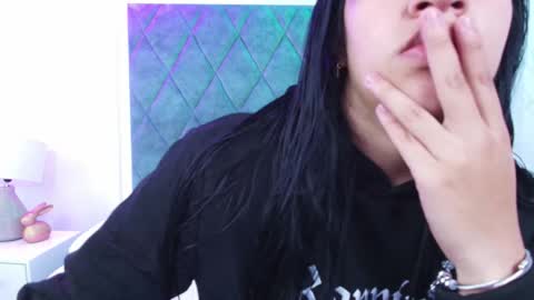 Sasha online show from 11.18.25