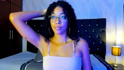 Snapshot of sasha_fox0 chatting on 01.18.25 emy online show from 01.18.25