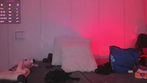 Sasha  online show from 12.20.25