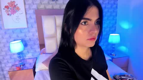 Camila  online show from 10.25.25