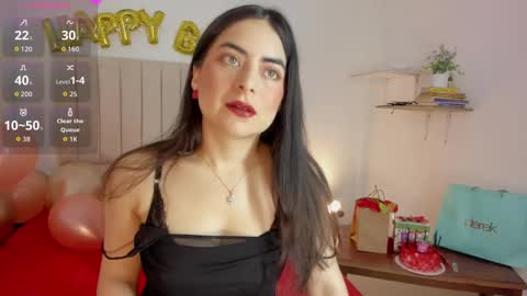 Snapshot of sashaa_petit chatting on 10.07.25 Sashaa online show from 10.07.25