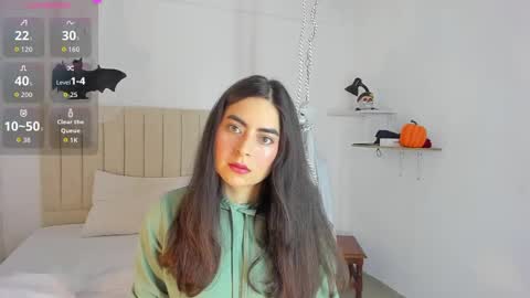 Snapshot of sashaa_petit chatting on 10.29.25 Sashaa online show from 10.29.25