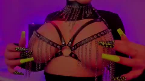  Sasha   online show from 03.08.25