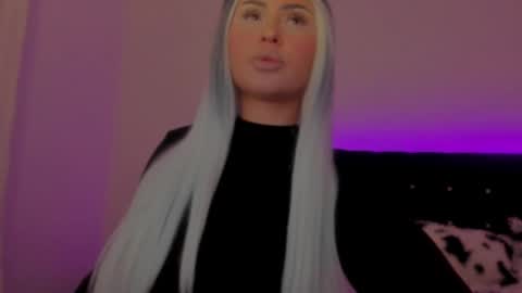   Sasha   online show from 11.06.25