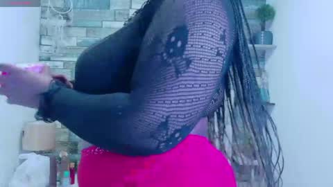 sashafoxy_ online show from 04.15.26