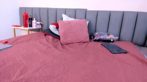 Manuela  online show from 01.12.25