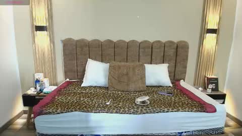 S A S H A R O S E online show from 09.21.25