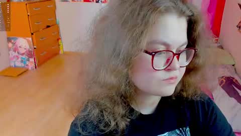 Snapshot of sashy_way chatting on 06.28.26 .Alexandra online show from 06.28.26