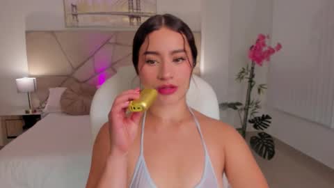 Snapshot of saskia_litt chatting on 09.09.25 saskia litt online show from 09.09.25