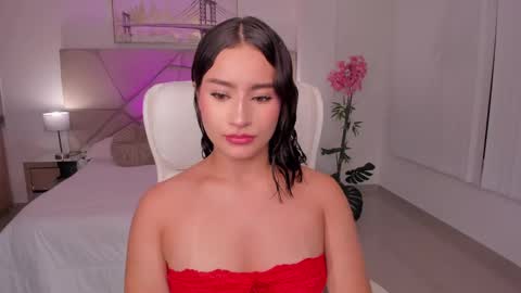 Snapshot of saskia_litt chatting on 10.12.25 saskia litt online show from 10.12.25