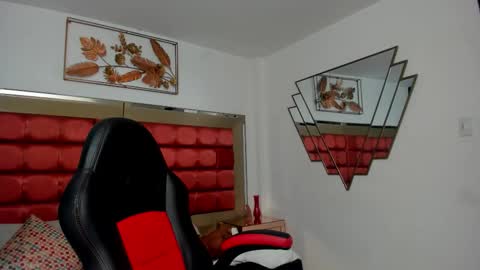 Snapshot of saskiagrendel chatting on 09.25.25 saskiagrendel online show from 09.25.25