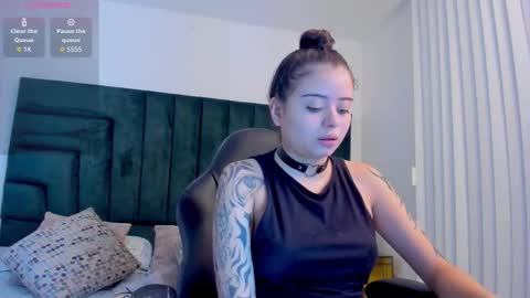 saskiagrendel online show from 03.10.26