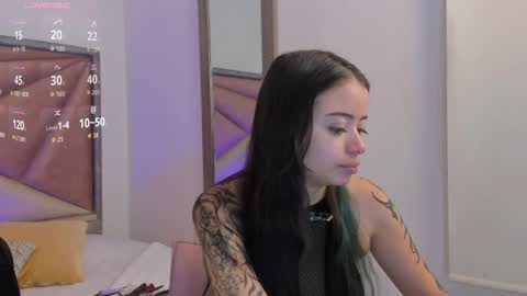 saskiagrendel online show from 05.25.26