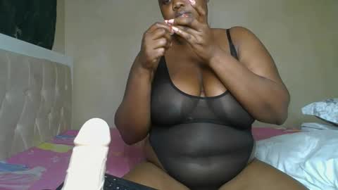 sassie_bee online show from 01.22.25