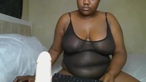 sassie_bee online show from 01.25.25