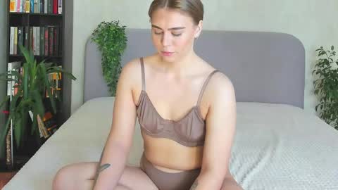 Sassy online show from 10.11.25