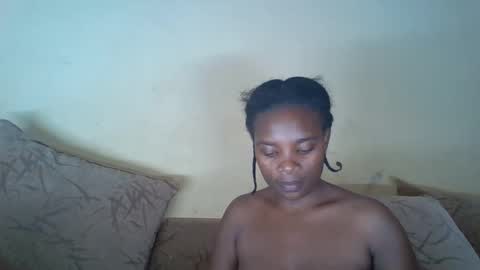 Snapshot of sassydivah chatting on 10.25.25 sassydivah online show from 10.25.25