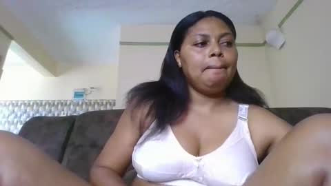 sassygal22 online show from 10.09.25