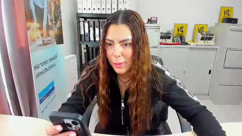sassytiff online show from 02.09.25