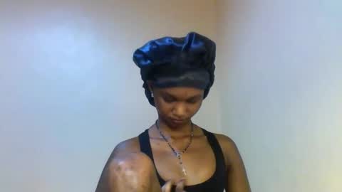 Snapshot of sasy_tina chatting on 02.12.26 Tina online show from 02.12.26