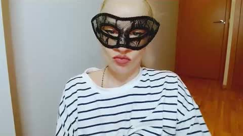 Satinqueen90 online show from 10.14.25