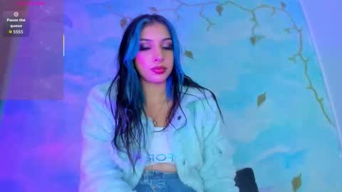 Saturnooo online show from 10.12.25