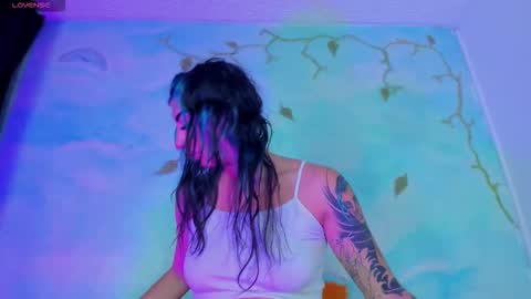 Saturnooo online show from 10.22.25