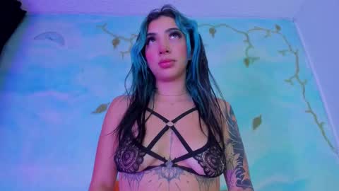 Saturnooo online show from 11.12.25