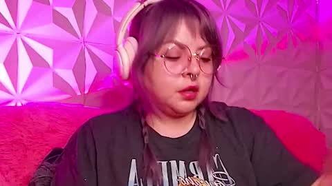 Gina George online show from 10.24.25