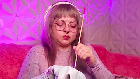 Gina George online show from 11.17.25