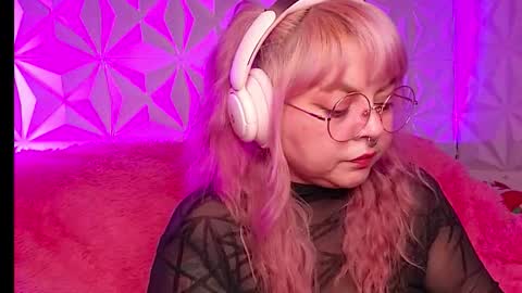 Gina George online show from 01.13.26