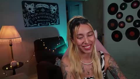 I AM JENN  online show from 03.09.25